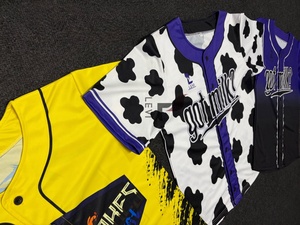 Maillot de baseball sublimé de qualité supérieure, entièrement boutonné, logo personnalisé OEM, séchage rapide, polyester - Product Image 4