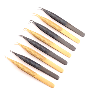 Pinzas de Precisión para Extensión de Pestañas de Acero Inoxidable Chapadas en Oro con Punta Lisa Antiestática y Diseño Duradero para Pestañas Finas - Product Image 1