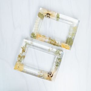 Cadre photo personnalisé en résine avec fleurs séchées pour une décoration unique de la maison et du bureau - Product Image 6