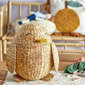 Panier de rangement artisanal en jacinthe d'eau de haute qualité avec couvercle, organiseur de jouets pour la maison, l'hôtel, la crèche, la décoration enfant. - Product Image 3