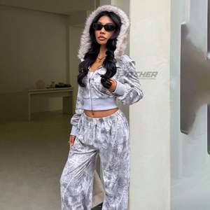 Fournisseur d'ensembles d'entraînement pour femmes, ensemble de survêtement d'entraînement pour femmes, ensemble de survêtement en tissu extensible, usine de survêtements pour femmes - Product Image 6