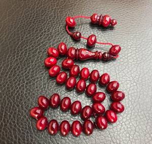 Perles de prière ovales rouge foncé Tasbih Misbaha - Product Image 4