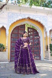 Sindur de seda color crema beige bordado para mujer, estilo Chaniya Choli con trabajo de bordado con cuentas. - Product Image 2