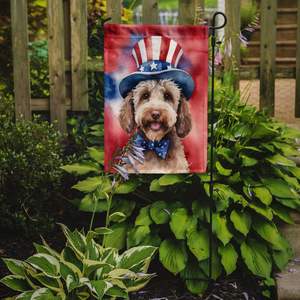 Labradoodle Drapeau de jardin américain patriotique Boîte aux lettres multicolore Drapeau de cour décoratif Bannière pour patio Oeuvre d'art Parterres de fleurs Jardin - Product Image 2