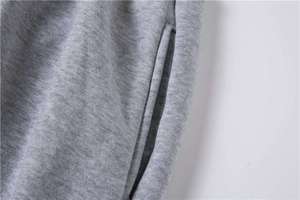 Ensemble de survêtement athlétique pour homme, collection Hiver 2026, streetwear, couleur unie, haut de gamme, imperméable, écologique, léger et respirant, personnalisable - Product Image 3