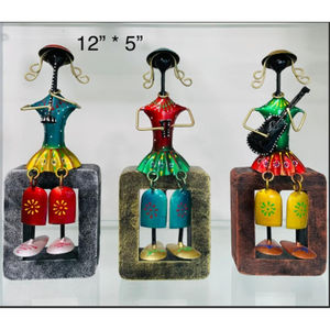 Ensemble de figurines métalliques de musiciens folkloriques traditionnels du Rajasthan (lot de 3) - Design Art Déco, articulées, pour Diwali, Pâques, mariages et autres occasions - Product Image 3