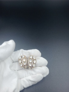 Boucles d'oreilles clous en argent 925 plaqué or rondes Amaira Jewels, bijoux vintage pour femmes, pour mariage - Product Image 1
