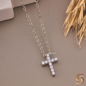 Collar con Colgante de Cruz de Diamante Cultivado en Laboratorio en Oro Blanco Sólido de 14K, Corte Redondo, Joyería Brillante de Fe, Diseño Elegante para Mujer - Product Image 2