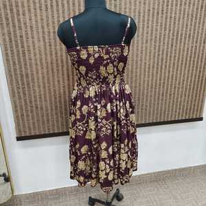 Robe mi-longue trapèze pour femme en mélange de coton et de soie tissée, imprimé floral bohème, avec volants et taille élastique, idéale pour l'été et les tenues décontractées - Product Image 3