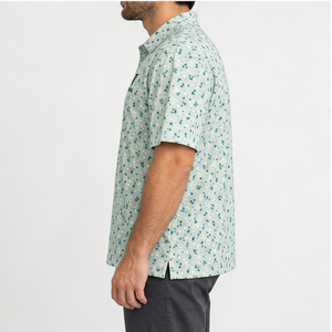 Camisa Polo Trackstar para Hombre, Color Verde Menta, Estampado de Hojas Abstractas, Manga Corta, Cuello con Botones, Camisa Casual de Golf, Logotipo Personalizado - Product Image 2