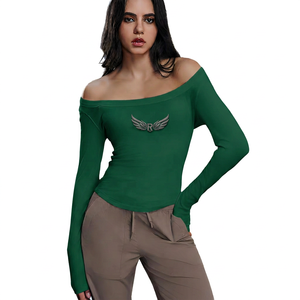 Top de Yoga para Mujer, Hombros Descubiertos, Manga Larga, Color Sólido, con Logotipo Frontal, Transpirable, de Spandex y Poliéster, Corte Regular - Product Image 5