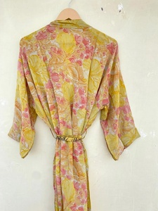 Kimono de seda para mujer Kimono vintage de seda hecho a mano - Product Image 5