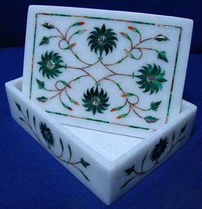 Boîte à bijoux rectangulaire en marbre, design unique fait main avec incrustation de nacre bleue, grossiste indien de boîtes à bijoux en marbre - Product Image 5