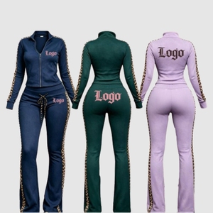 Conjunto de Chándal para Mujer al por Mayor con Sudadera con Capucha, Estampado de Leopardo y Rayas Laterales, Chaqueta con Cremallera Completa y Pantalones Acampanados, Logotipo Personalizado, ODM, Ropa Urbana - Product Image 3