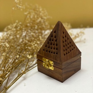 Handmade Acacia Wood Eco-Friendly Durable Incense <b>Burner</b> Pyramid Box with Metal Clasp for All-Season Anti-Odour Use Curio Craft - Product Image 4