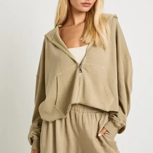 ชุดกีฬาแบรนด์ DUOLLB คุณภาพสูง แฟชั่นทันสมัย ลายปักอักษร พร้อมแถบข้างแบบริบบิ้น กางเกงวอร์มขายาว ชุดวอร์ม - Product Image 5