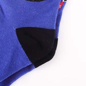 ถุงเท้ากีฬาผู้ชายแบบไม่โชว์ขอบ ผลิตจากผ้าสแปนเด็กซ์/ไนลอน คุณภาพสูง ระบายอากาศได้ดี ทนทานต่อการเสียดสี ขายส่งจากโรงงาน - Product Image 3