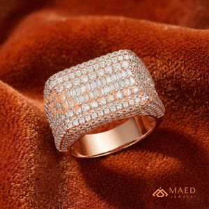 Bague carrée de luxe pour homme en or rose, sertie de moissanite et de diamants baguette, style hip-hop, bijou statement multi-pierres - Product Image 1
