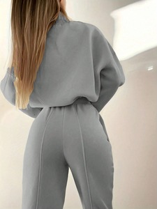 Ensemble de sport pour femme, veste zippée ajustée en coton et polyester, pantalon de jogging respirant et extensible, vêtements de sport pour la gym et l'entraînement - Product Image 2