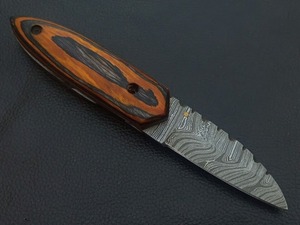Cuchillo Plegable de Caza de Acero de Damasco de Grado Industrial BA Enterprises, Hecho a Mano, Mango de Madera, Hoja Recta de 7 Pulgadas, 1 Año de Garantía - Product Image 2