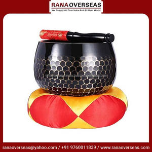 Ensemble de bols chantants en laiton de qualité supérieure avec coussin et maillet de luxe, idéal pour la guérison et le soulagement du stress dans divers styles, vente en gros - Product Image 3