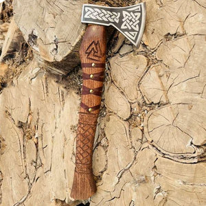 Hacha Decorativa de Estilo Vikingo de Grado Industrial con Cabeza con Patrón Nórdico, Hoja de Acero al Carbono, Mango de Madera Envolvente y Aspecto Rústico - Product Image 3
