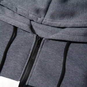 Survêtement de sport personnalisé pour hommes - 100% coton respirant et léger pour le jogging, la course à pied et l'entraînement - Product Image 6