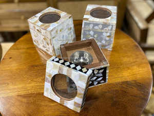 Brûleur de Bakhoor élégant en résine et bois incrusté de nacre fait à la main pour parfum d'oud arabe, Ramadan et décoration intérieure - Product Image 4