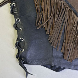 Chaleco de Cuero Genuino Premium para Hombre, Estilo Casual y Motero, Corte Ajustado, Corto, Hecho en Pakistán - Product Image 5