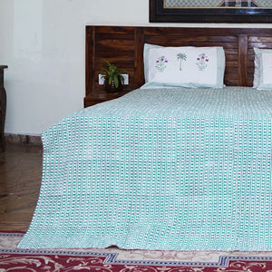 Vintage Organic Cotton Kantha Quilt Handmade Reversible Fluffy Washable Quilted <b>Bedspread</b> for Home & Hotel Use - Product Image 6