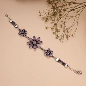 Bracelet ethnique en laiton oxydé et argent vieilli, orné de perles et de fleurs, avec pierre précieuse quartz rose, pour femme, idéal pour un anniversaire, style Rajasthan - Product Image 2