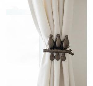 Attaches de rideaux design 3 oiseaux, idéales pour la décoration de salon et d'occasions spéciales, ajoutent de l'élégance et du charme à votre espace de vie principal. - Product Image 1