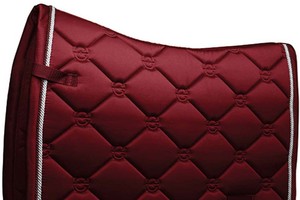 Tapis de selle anglais haut de gamme en coton, cuir et satin, design classique, couleur personnalisable, idéal pour l'équitation sportive, en polyester - Product Image 3