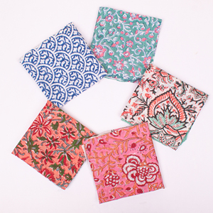 Pañuelo de algodón estampado a mano indio, motivo floral de Jaipur, fabricante mayorista de bandanas cuadradas - Product Image 4