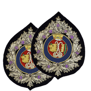 Badges brodés sur mesure de haute qualité en fil de bullion, écologiques, sans nickel, de luxe, lavables pour vêtements - Vente en gros - Product Image 2