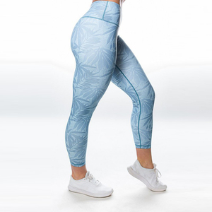 Leggings de yoga tie-dye taille haute, sublimation, effet froncé aux fesses, respirants, extensibles, contrôle du ventre, pour l'entraînement et la course - Product Image 3