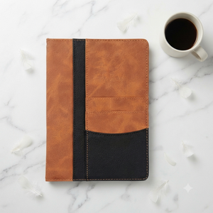 Carnet de notes professionnel Aurelux avec fermeture métallique élégante, reliure rigide, modèle RE0532, planification quotidienne exécutive, impression UV et dorure à chaud - Product Image 5