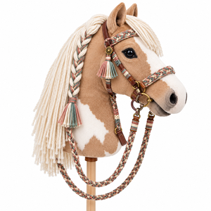 Brida para caballo de juguete personalizada, hecha con materiales ligeros, costuras de calidad y colores encantadores para accesorios de equitación. - Product Image 4