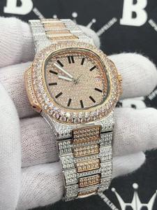 Montre de luxe de qualité supérieure sertie de diamants Moissanite, avec pierres étincelantes, pour hommes, disponible à prix d'exportation - Product Image 3