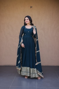 Traje Anarkali tradicional indio-pakistaní para mujer, largo hasta el suelo, con bordado dorado y dupatta, para ocasiones de boda. - Product Image 6