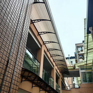 Auvent en polycarbonate alvéolaire avec supports en aluminium, protection solaire et pluie <span class=keywords><strong>pour</strong></span> <span class=keywords><strong>entrée</strong></span> extérieure - Product Image 4