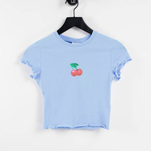T-shirt court tendance pour femme style streetwear – Look décontracté et jeune à manches courtes - Product Image 1
