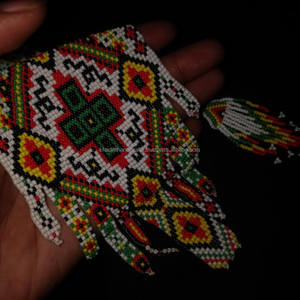 Collar de cuentas de cristal hecho a mano de estilo elegante Detalles Premium para fiestas Festivales Bodas y salidas Casuales - Product Image 5