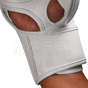 Guantes de Piel Transpirables para MMA y Kick Boxing con Absorción de Humedad y Correa de Muñeca Ajustable para Entrenamiento de Artes Marciales - Product Image 5