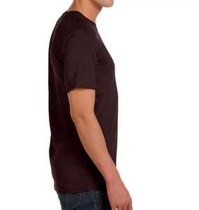 เสื้อยืดแขนสั้นสีน้ำตาลเข้มสำหรับผู้ชาย คอกลม ทรงปกติ สวมใส่สบาย ผ้าฝ้ายเจอร์ซีย์ถัก 100% สีพื้น ทรงโอเวอร์ไซส์ ระบายอากาศได้ดี น้ำหนัก 220 กรัม - Product Image 3