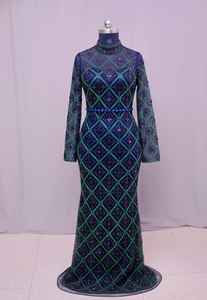 Vestido Bordado para Mujer de Proveedor Indio con Diseño Elegante para Fiestas o Bodas Disponible a Precio de Exportación - Product Image 3