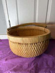 Cesta de bambú japonesa vintage vietnamita tejida a mano para ikebana con inserto de bambú, florero para arreglos florales, proveedor y fabricante - Product Image 2