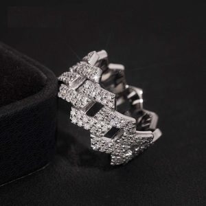 Anillo de Moissanita para Hombre, Diseño Geométrico con Incrustaciones de Diamantes, Anillo de Lujo Estilo Hip Hop - Product Image 3