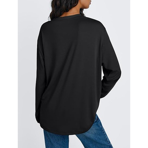 T-shirt à manches longues surdimensionné pour femme, col rond, noir uni, coupe ample, tricoté en polyester respirant, style toutes saisons - Product Image 2