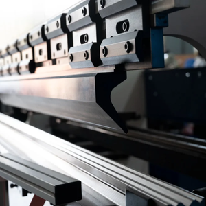 Prensa Plegadora Hidráulica CNC de 30-400 Toneladas, Máquina Automática para Doblar Chapa Metálica de 4 Metros, Plegadora de Alta Resistencia para MS, SS, Aluminio y GI - Product Image 3